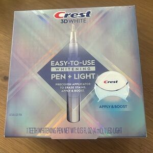 Crest 3D White Easy-To-Use Whitening Pen + LED Light